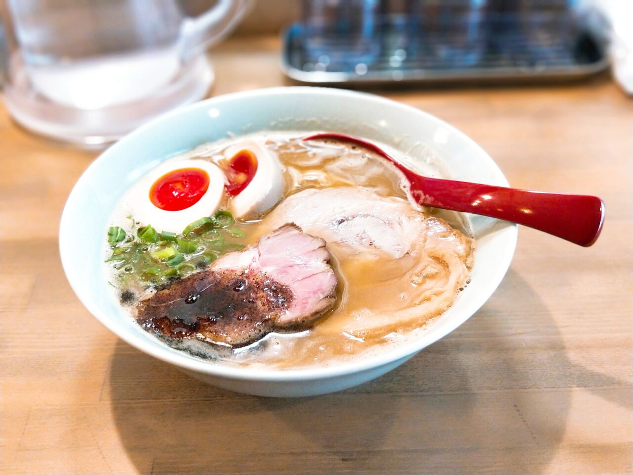 ラーメンの店 せせらぎ(南森町駅・ラーメン) ラーメンの店 せせらぎ(南森町駅・ラーメン)