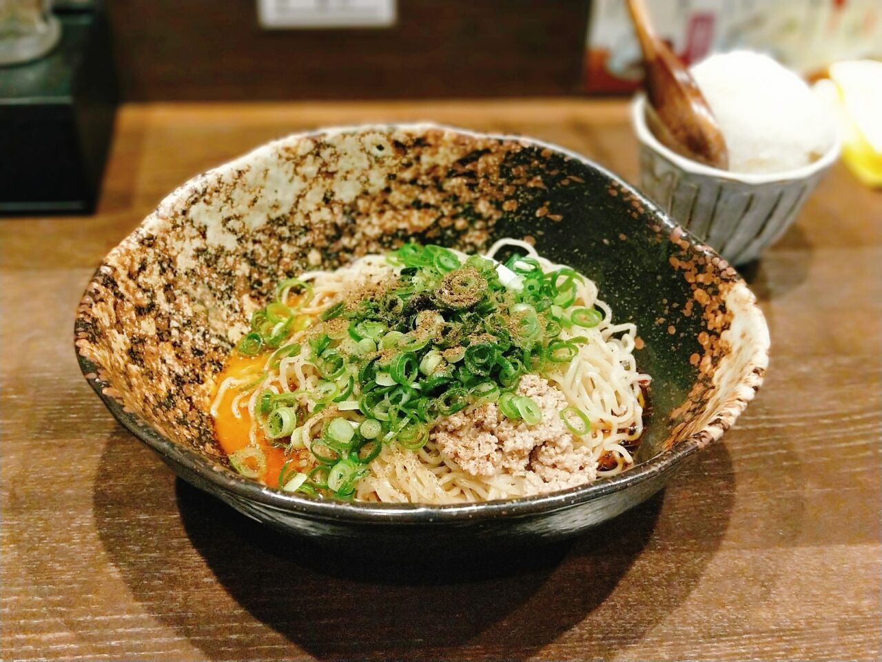 キング軒 大阪梅田店 (汁なし担々麺・大阪駅) キング軒 大阪梅田店 (汁なし担々麺・大阪駅)