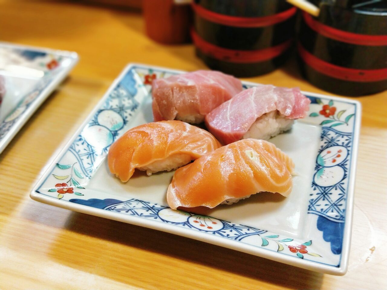 丸十寿司南店(なんば駅・寿司) 丸十寿司南店(なんば駅・寿司)