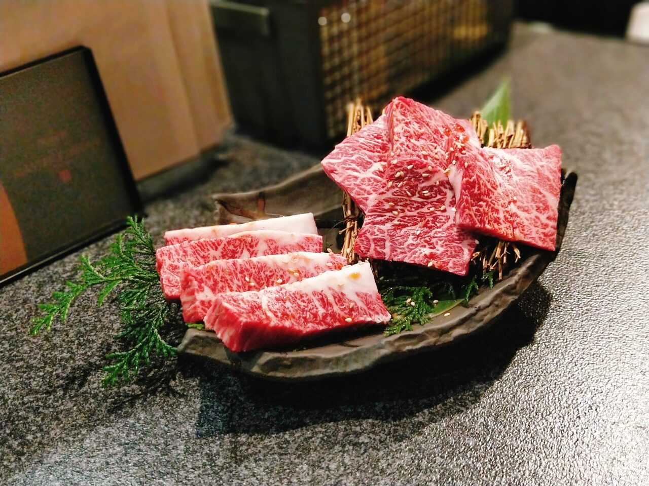 肉問屋 梅田本店(梅田駅・焼肉) 肉問屋 梅田本店(梅田駅・焼肉)